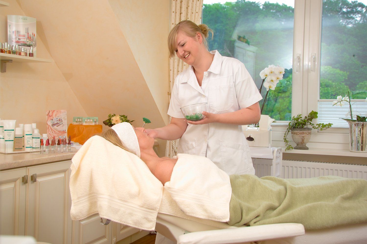 Gesichtsbehandlung Beauty Leugermann