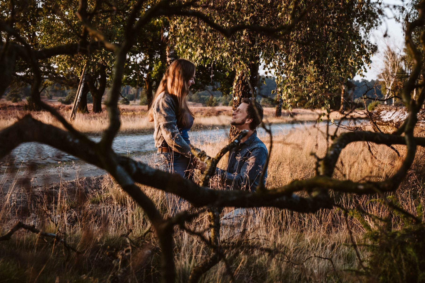 Marek Banas, Lüneburger Heide, Paarfotos, Sonnenuntergang, Liebespaar