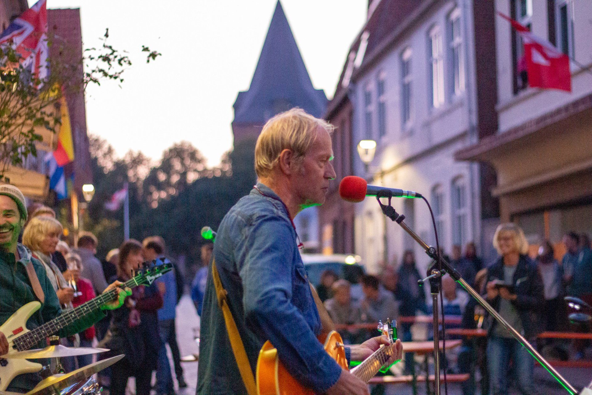 Rainer Martens und Band aus Garding bei St. Peter-Ording auf Eiderstedt