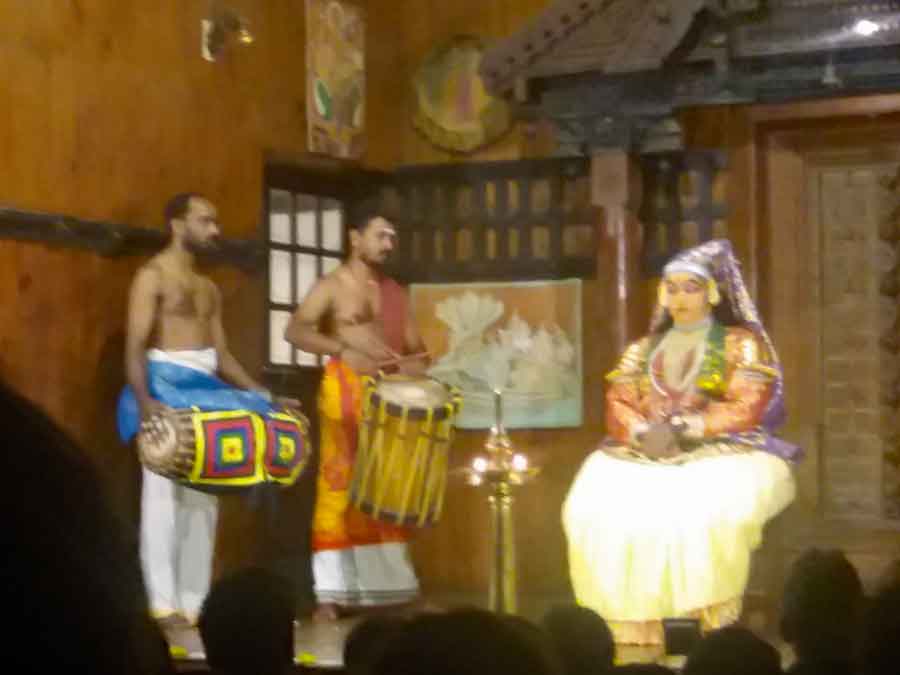 Kathakali Theater in Thekkady