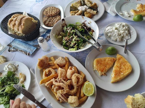 Leckeres griechisches Essen auf Kreta