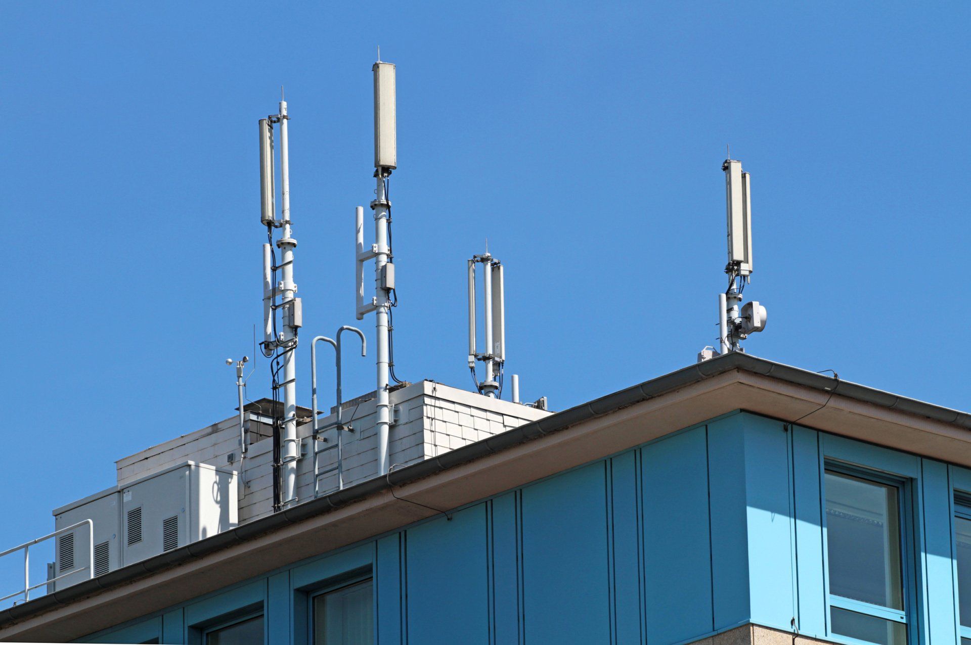 Mobilfunkantennen Elektrosmog, Mobilfunkantennen, Richtfunk, WLAN, 5G, LTE, DECT, Abschirmung, Schirmung, Baldachin
