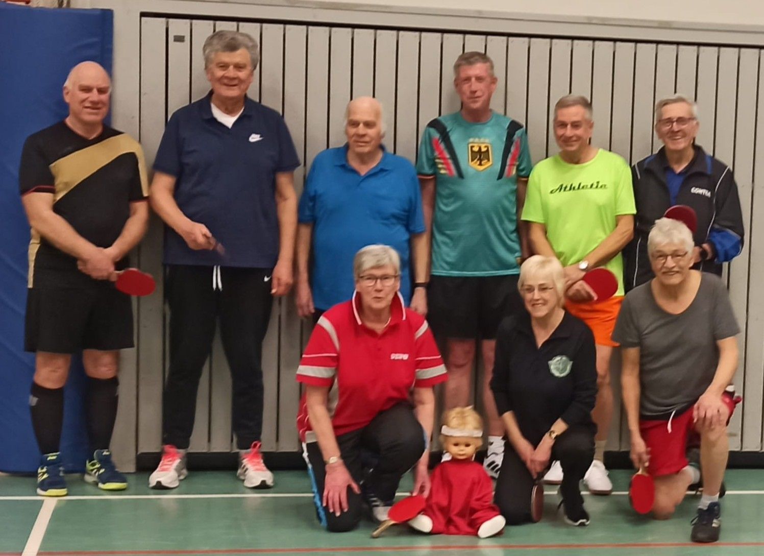 Hobbygruppe ESV Neustadt Die Tischtennis-Hobbygruppe des ESV Neustadt