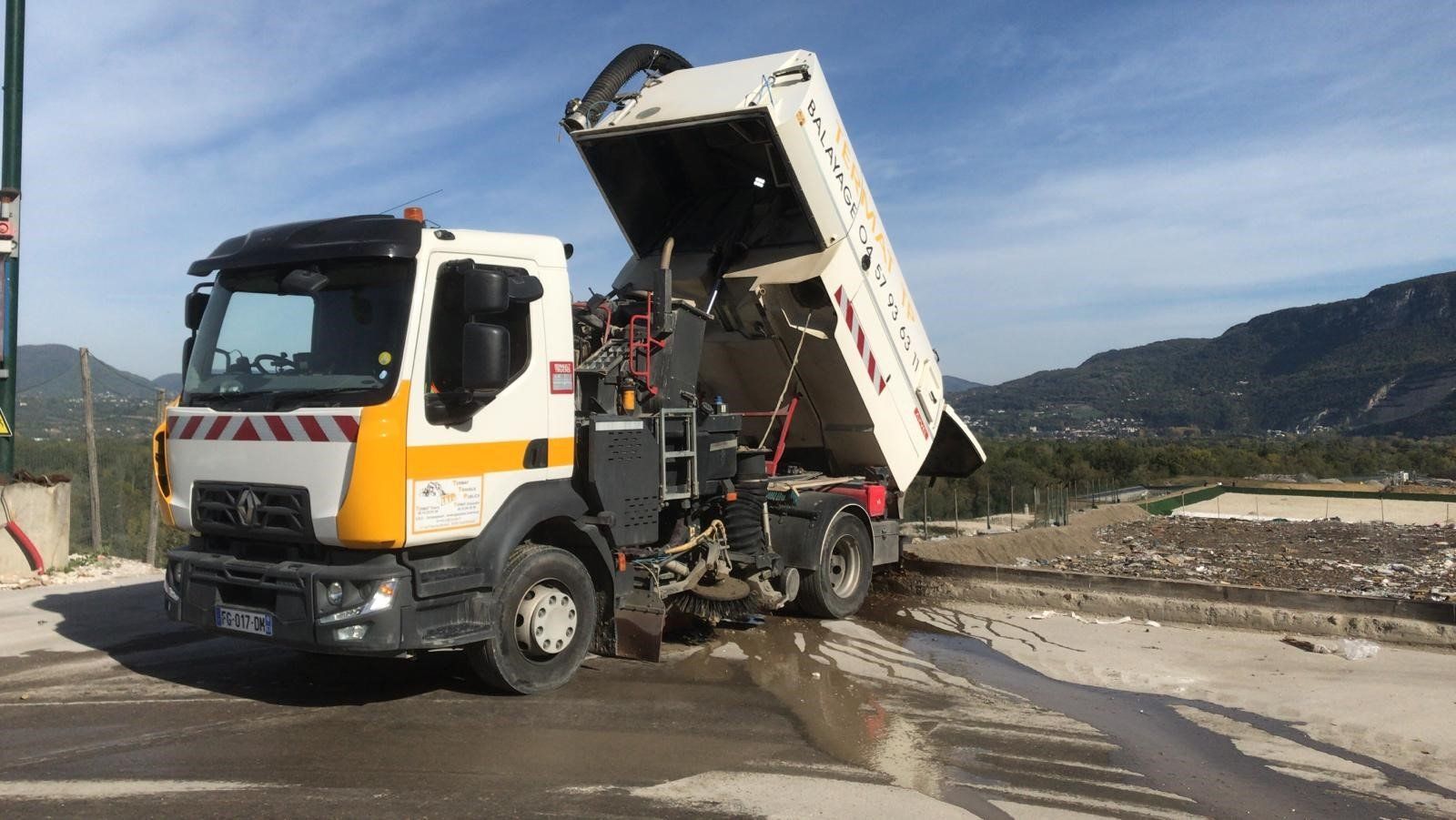 balayeuse en décharge