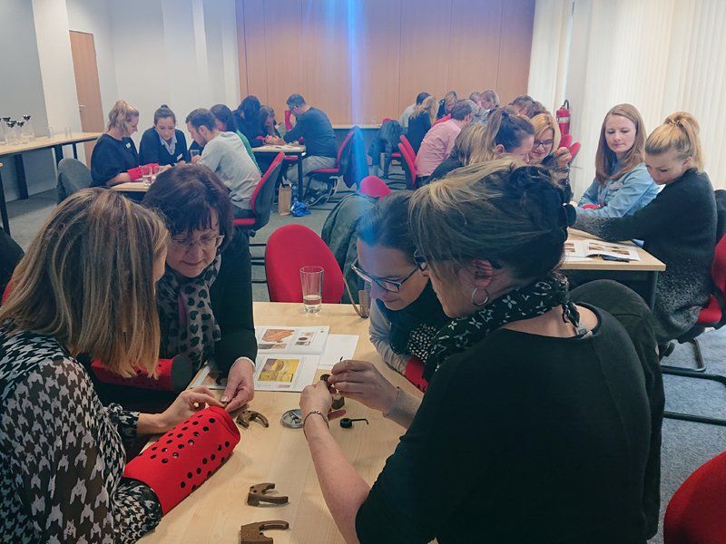 LN4 Helping Hands Teamprogramm Betriebsausflug deutschlandweit