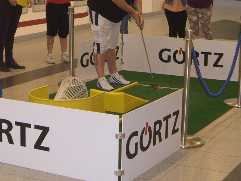 Minigolf indoor Rahmenprogramm Seminar Tagung Berlin