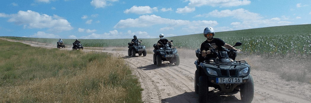 Firmenausflug Quad fahren BBQ grillen Berlin Brandenburg
