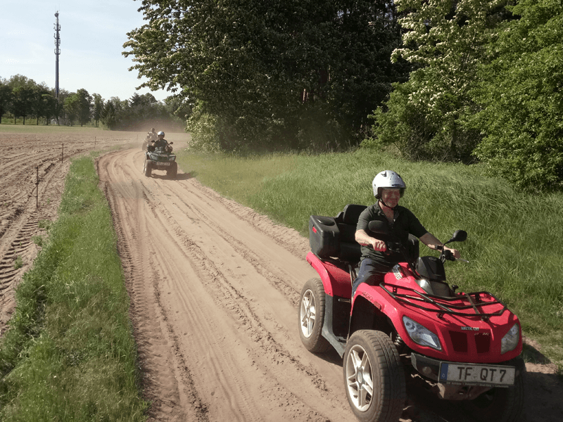 Quad fahren Teamtag Spargelessen Berlin Brandenburg