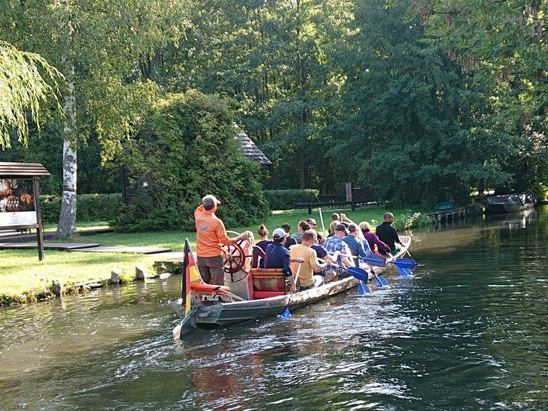 Teampaddelboot Spreewald und Fahrradtour