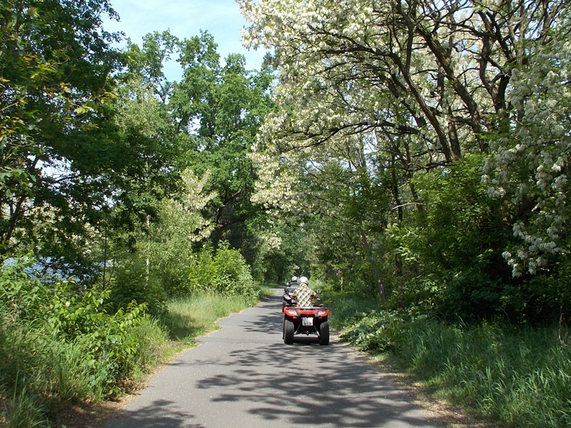 Burger grillen und Quad fahren american way Brandenburg Berlin