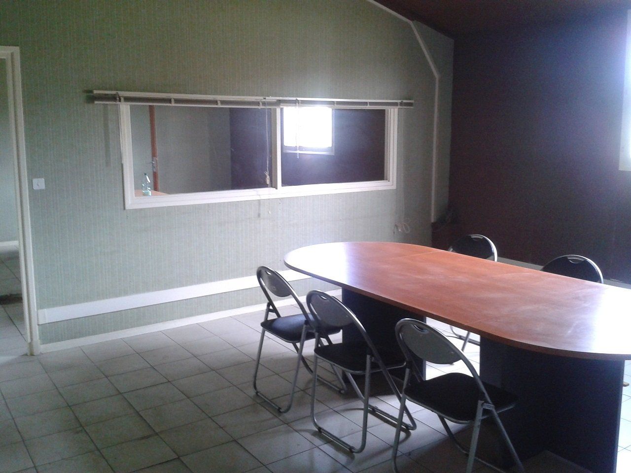 bureau a louer pres de sens