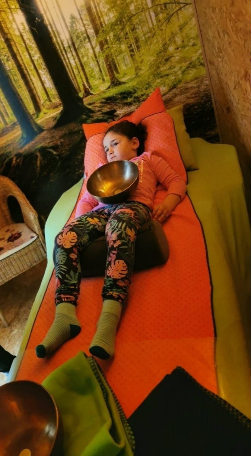 Peter Hess Klangmassage Kinder Peter Hess Klangmassage