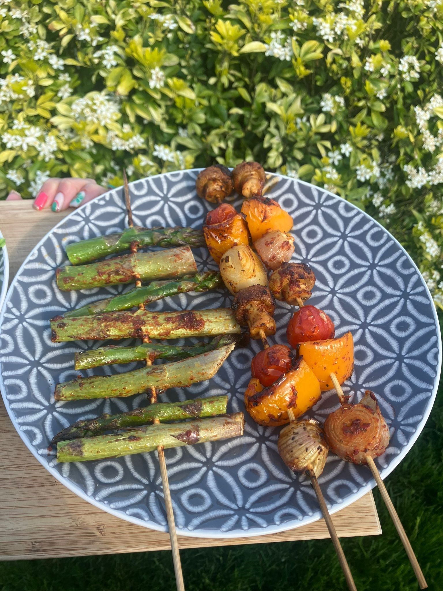 Veggie skewers on a plate