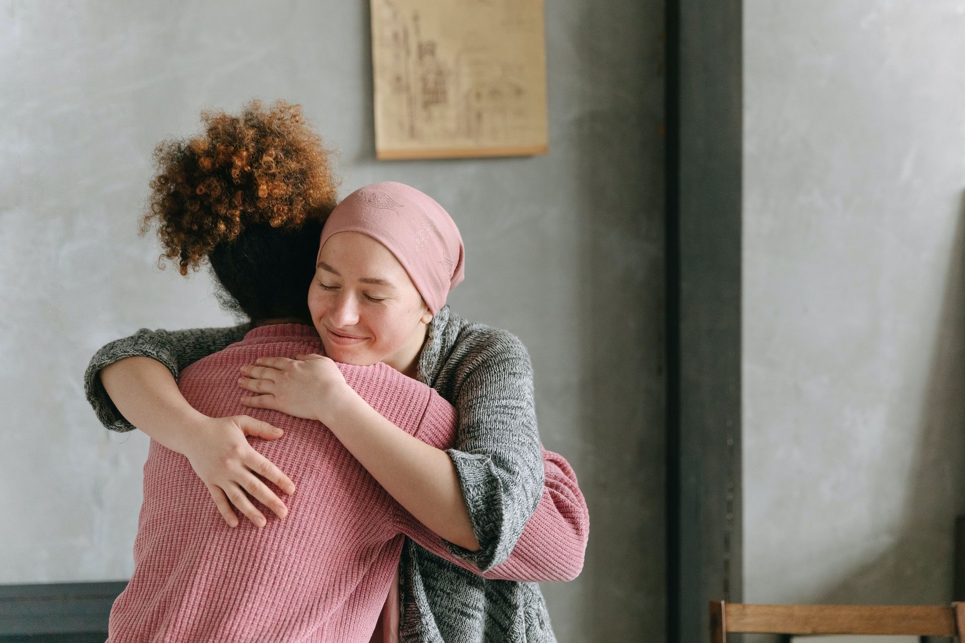 women hugging, emotional support, how to find happiness