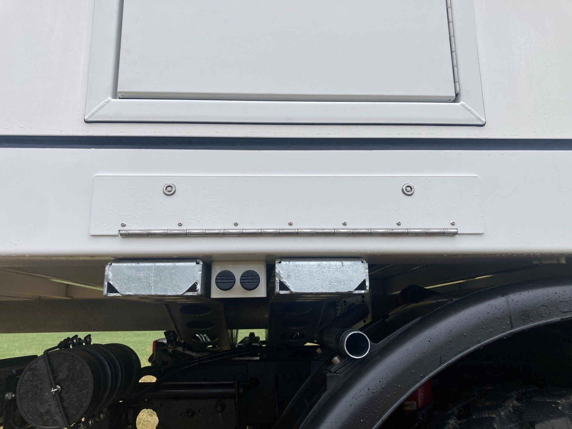 FAS Expediton GmbH Treppe Auszugtreppe jumbo leiter parallelversschiebung flexible Treppe Edelstahl für Hunde geeignet Leerkabine Wohnkabine Mercedes Benz Unimog Selbstausbau