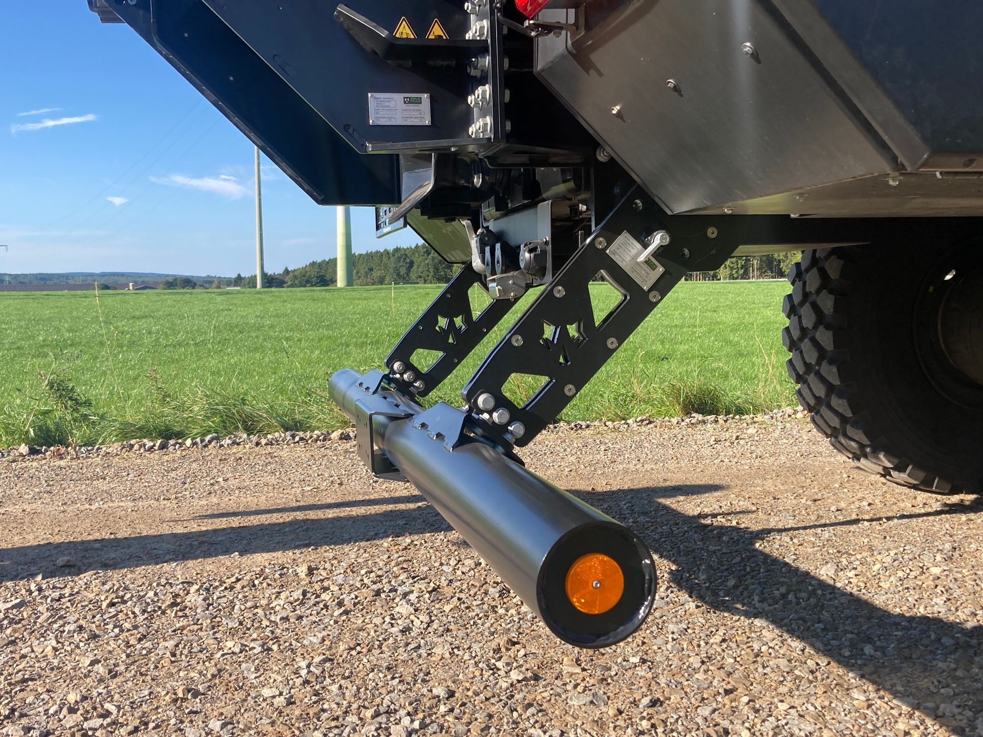 FAS Expedition Unterfahrschutz mit Kugelkopfkupplung Expeditionsmobil