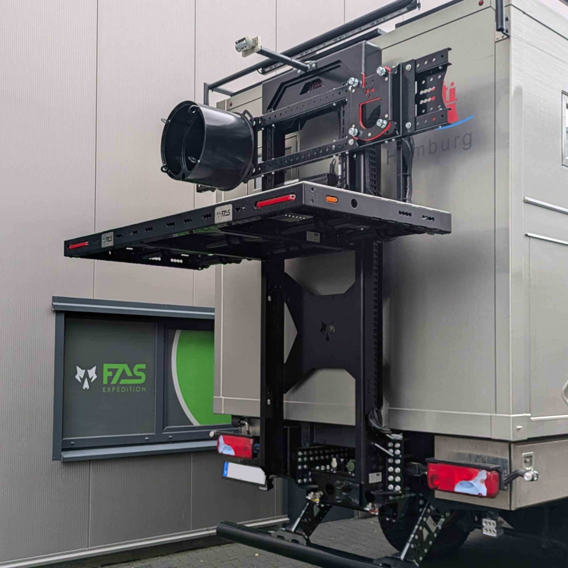 FAS Expedition Reisemobil Expeditionsmobil Heckträger Motorradträger Lastenträger Ersatzradhalter Karkassenhalter Unterfahrschutz