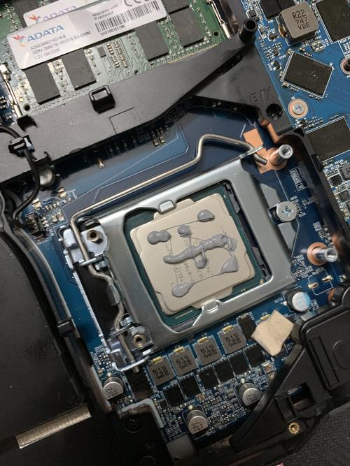 dépoussiérage Nettoyage ordinateur DELL
