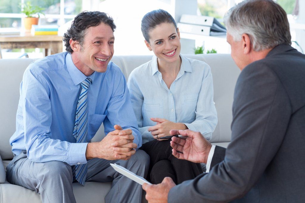 Beratung für künftige Eigentümer vom Fachmann ! Beratung für Immobilienkäufer von Besichtigungstermin - Prüfung der Objektunterlagen - Einsichtnahme in den Kaufvertrag