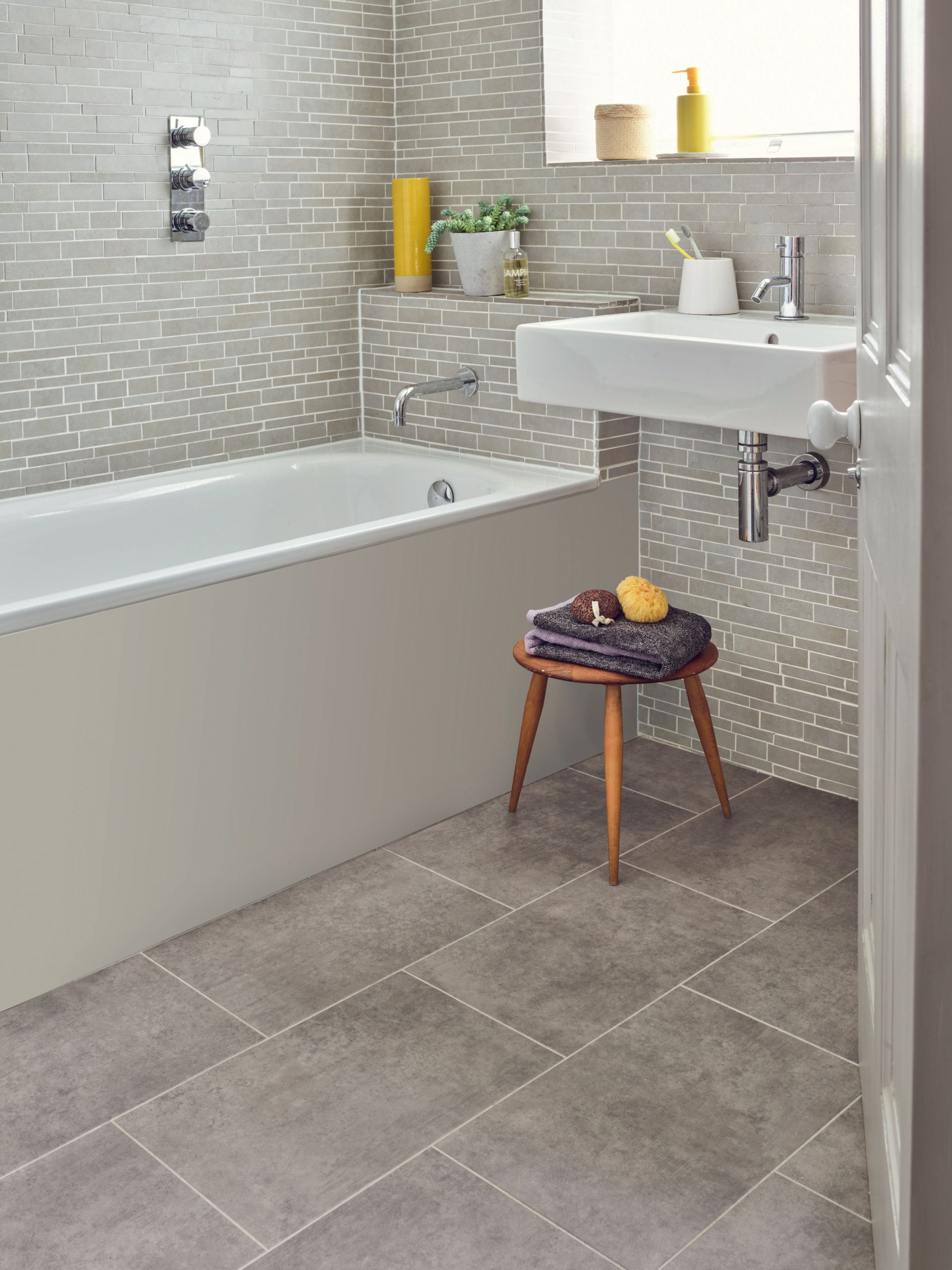 LVT and engineered wood measuring and fitting service