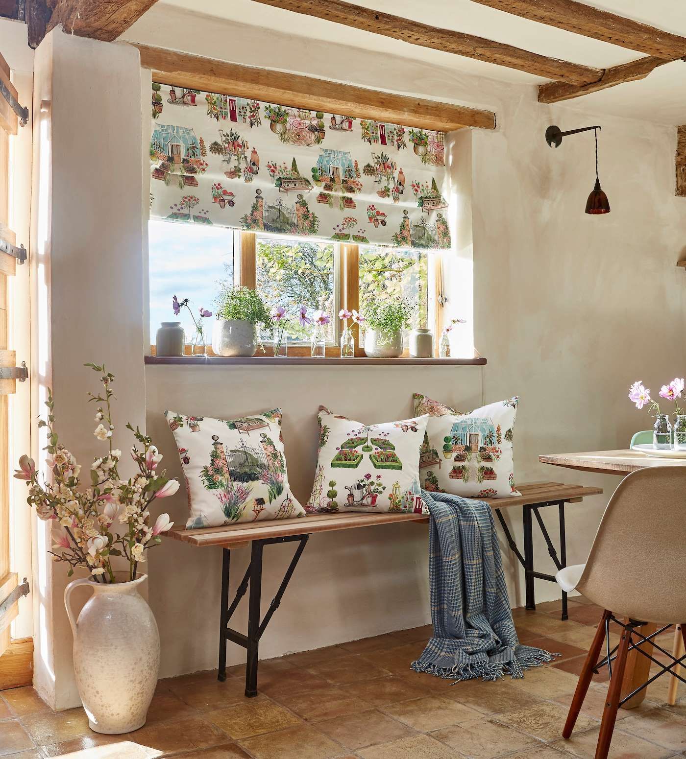 Made to measure curtains and roman blinds