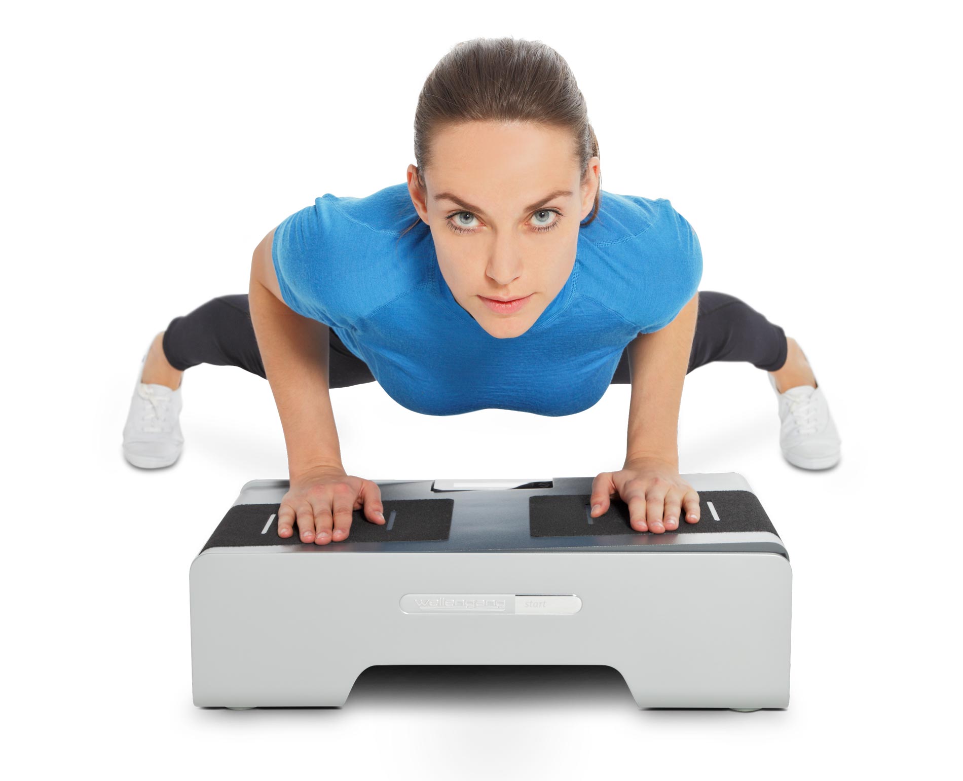ein Bild, Frau mit Liegestütz auf Vibrationstrainer, Wellengang start