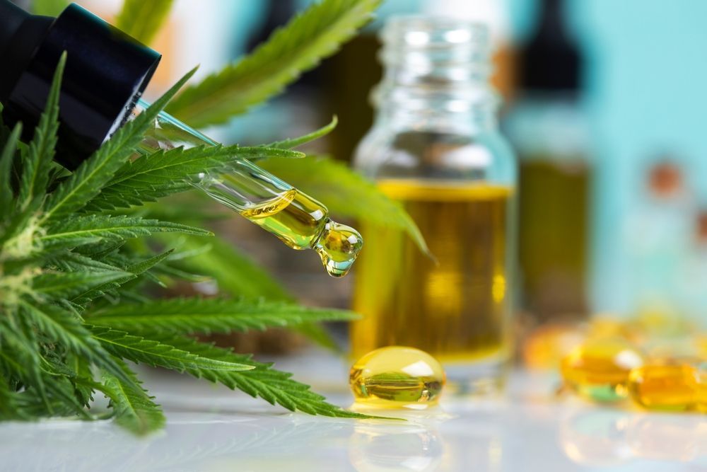 Huile de chanvre et pipette