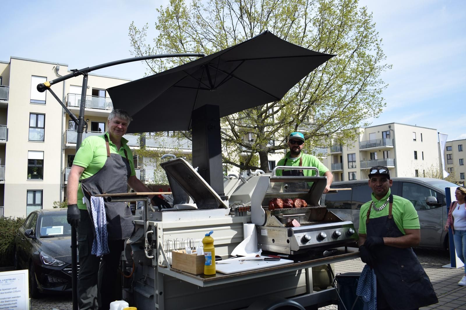 Catering Foodtruck Mobiler Grill Gulaschkanone in Potsdam Kleinmachnow Teltow Stahnsdorf Berlin und Brandenburg mieten
