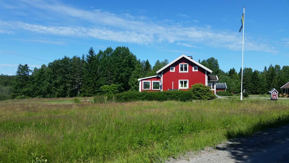 Ein Haus im Grünen im Schwedenstil