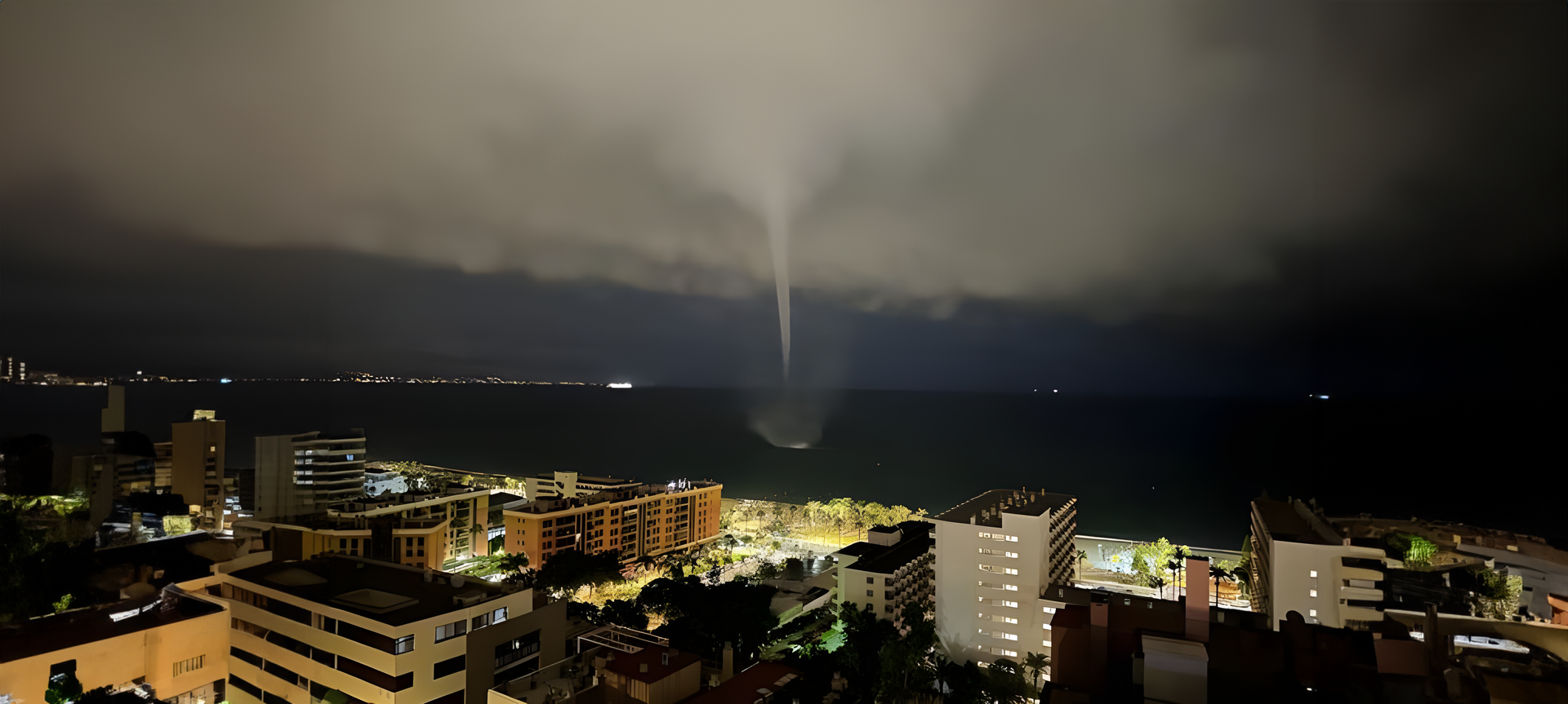 Daños causados por Tornado en Torremolinos