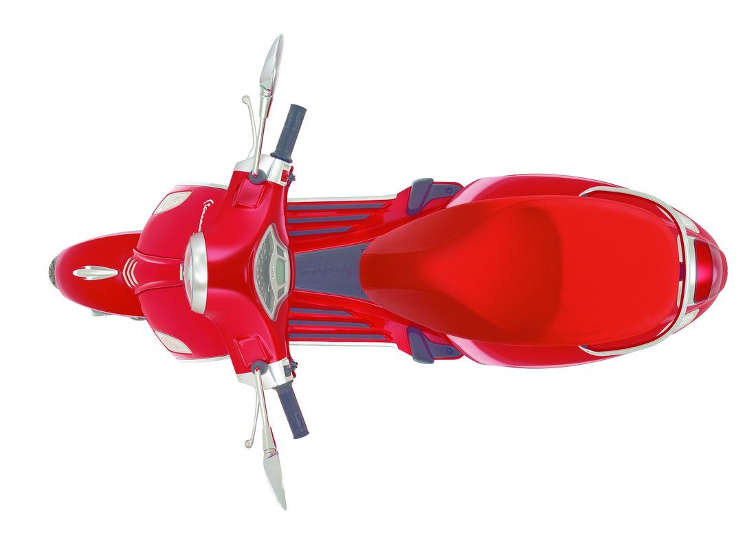 Vespa Primavera 125 Red