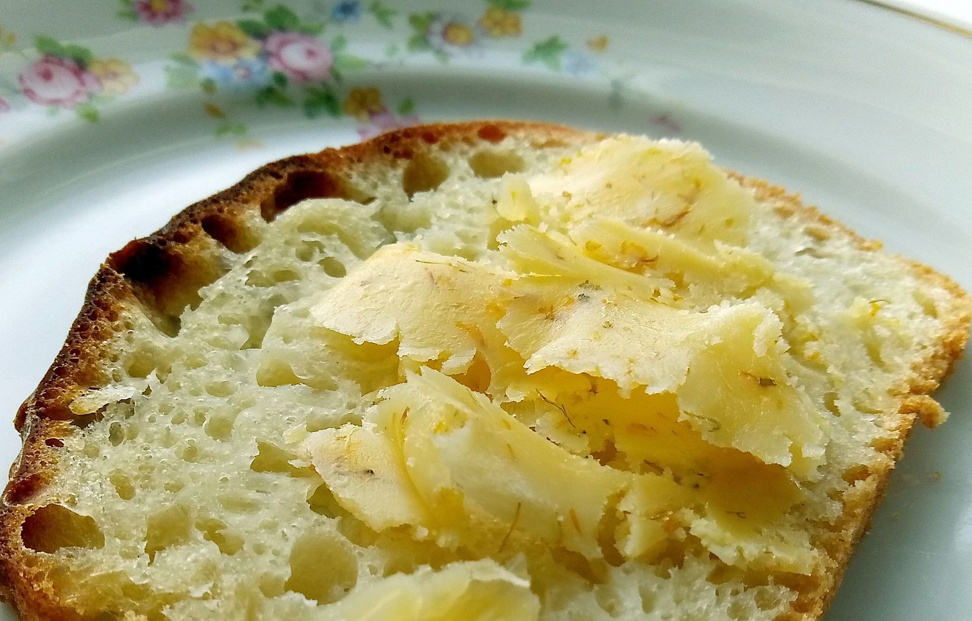 Hammer Geschmack! Löwenzahnbrot