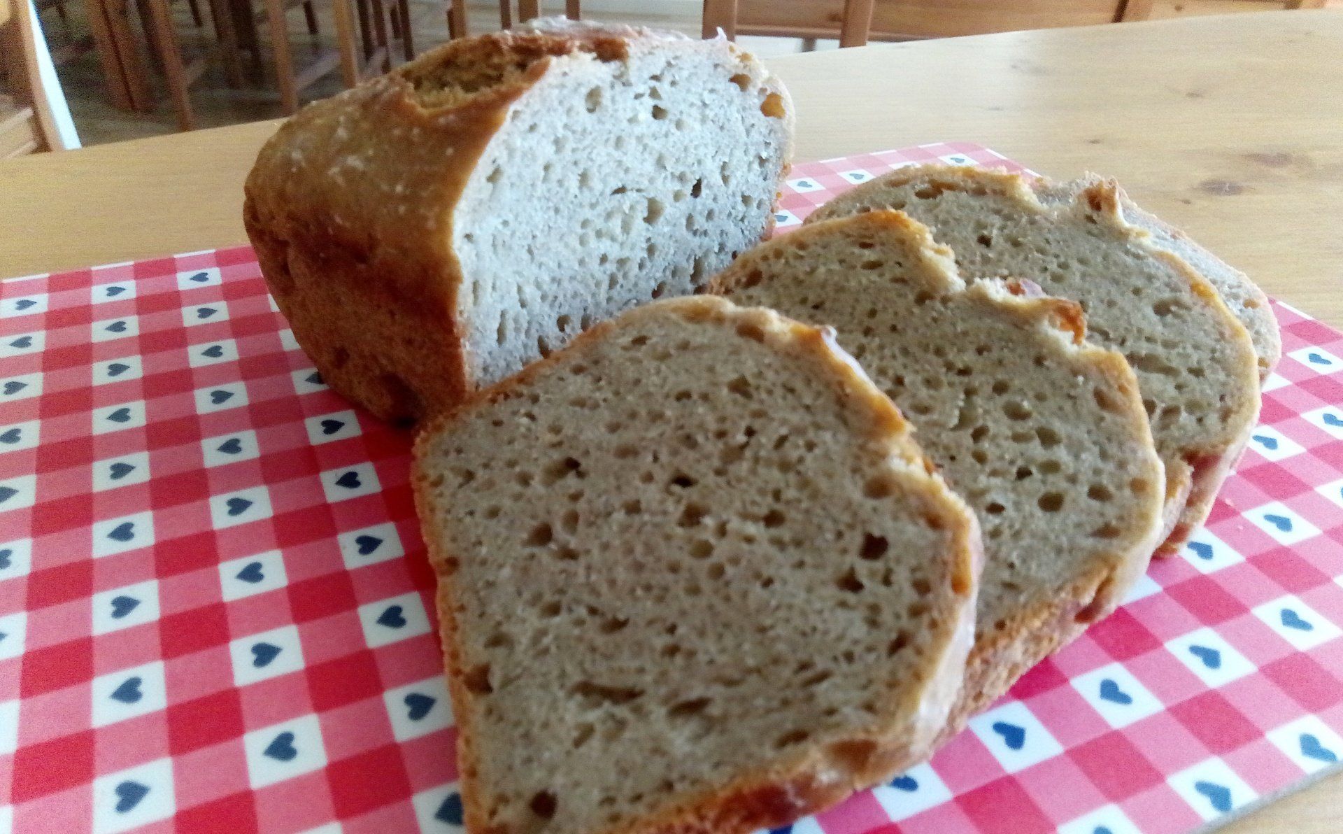 Roggensauerteig-Brot Roggensauerteig-Brot