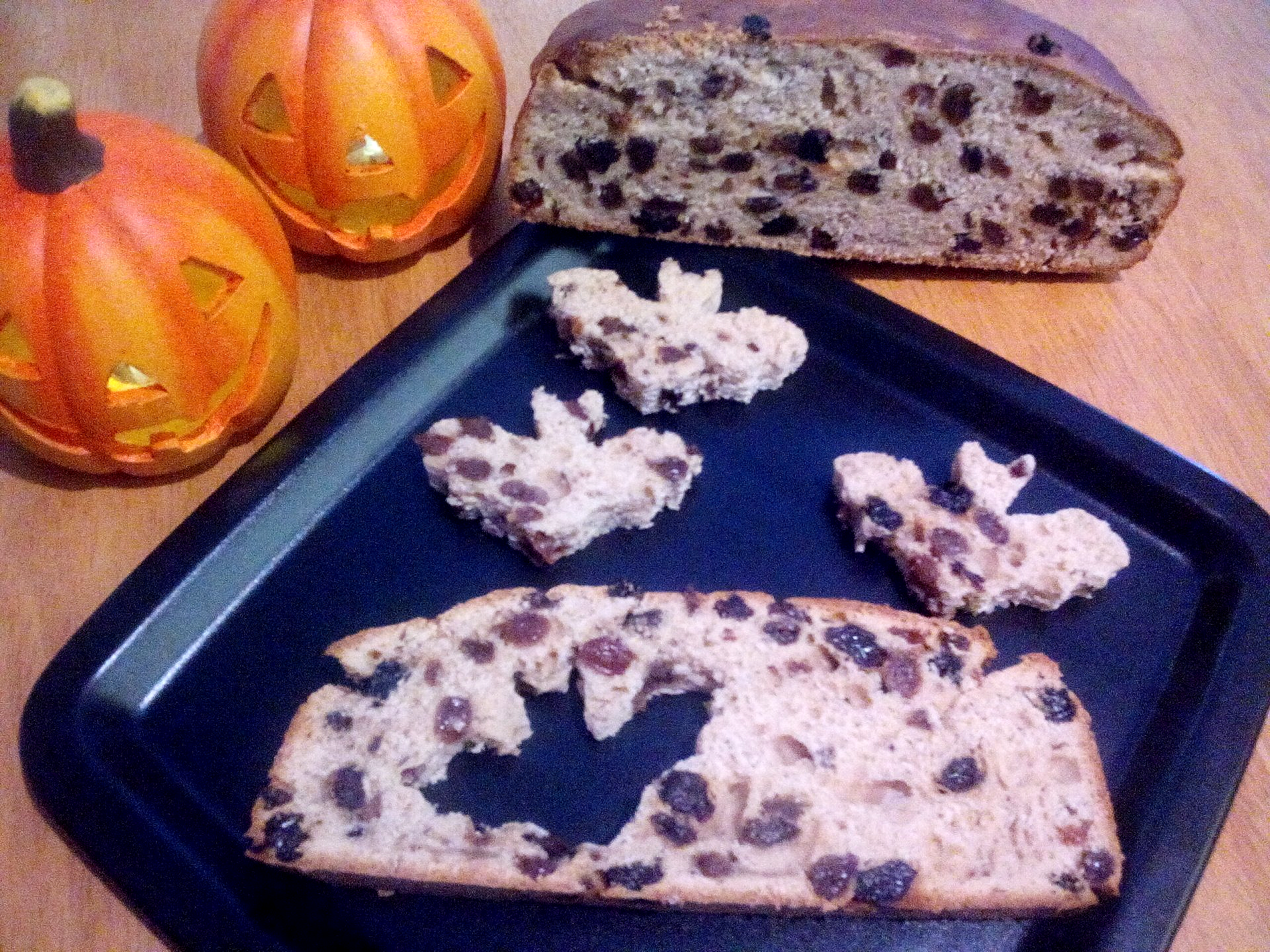 Halloween - Leckerbissen Irisches Barmbrack-Brot