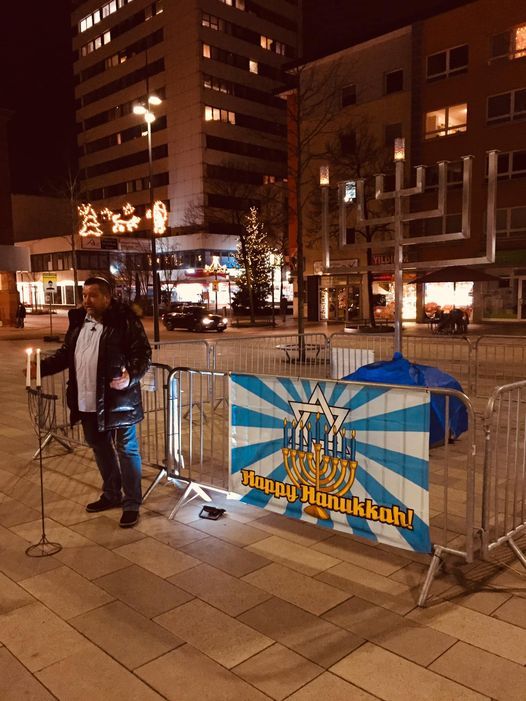 Hanau, Jüdische Gemeinde Hanau, Emuna, Breslev, Niko Deeg, Chanukka, Chanukkia, Rabbi Nachman