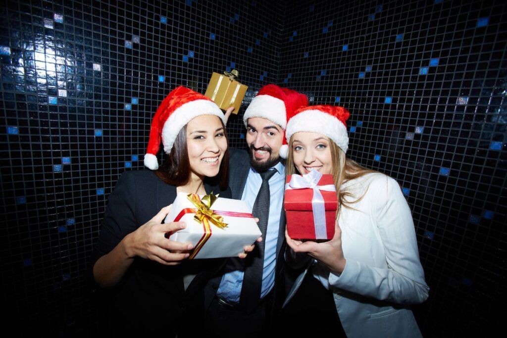 Ventajas de organizar una comida de empresa en Navidad