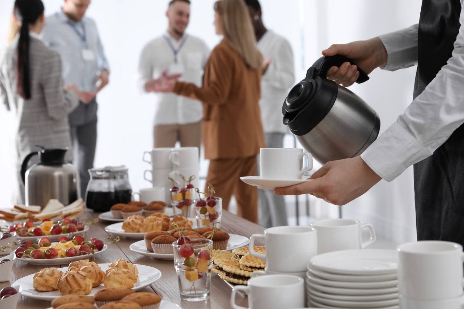 Los beneficios de ofrecer un desayuno para empresas a tus empleados.