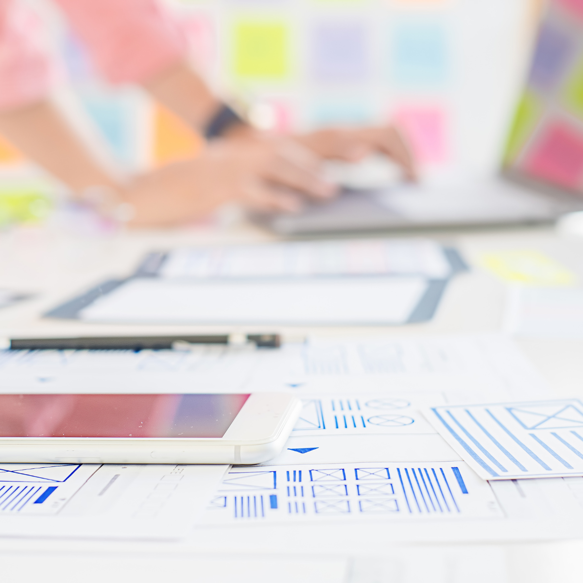 incontournable en communication