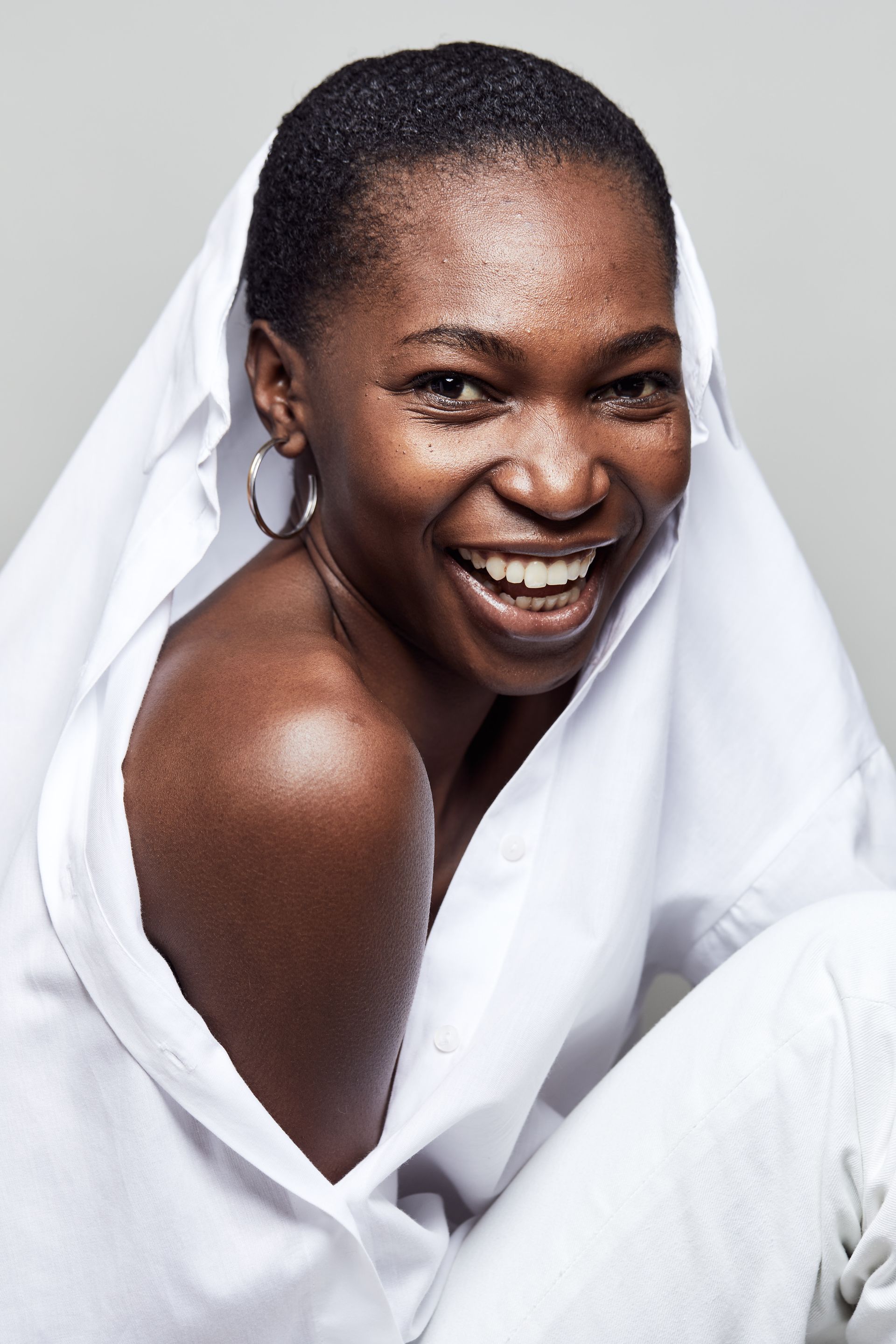 Ses titres
Shangaï et moi https://urls.fr/jTSoIZ
La petite Yami https://urls.fr/-q-vRZ