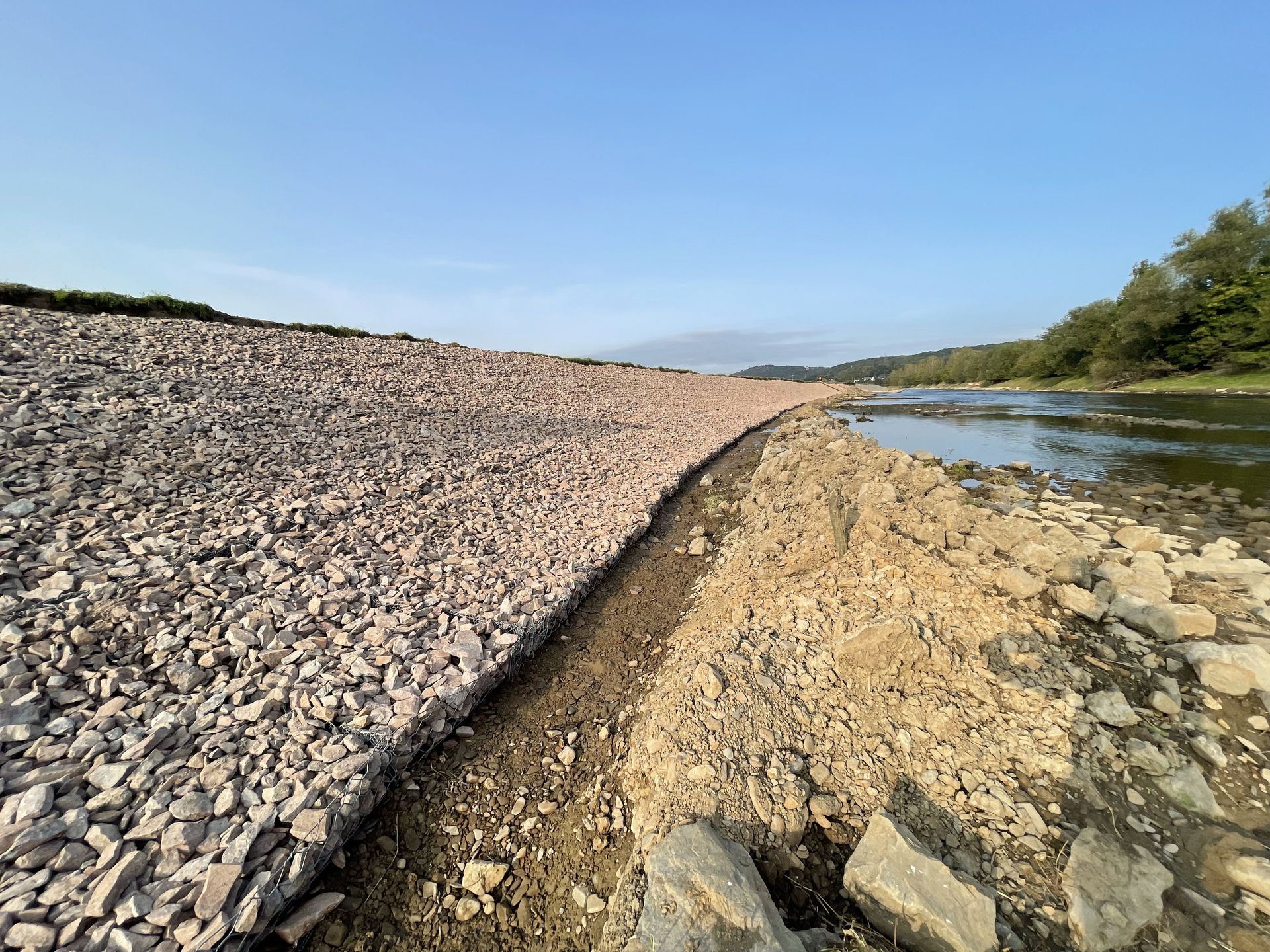 Flussmatratzen, RENO Matratzen, Ufersicherung, Gabionen, Steinmatratze, Wasserbau, Hydraulik, Sohlsicherung, Kolkschutz