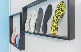 PLANTARI SU MISURA IN FIBRA DI CARBONIO ORTOPEDIA CIBRARIO