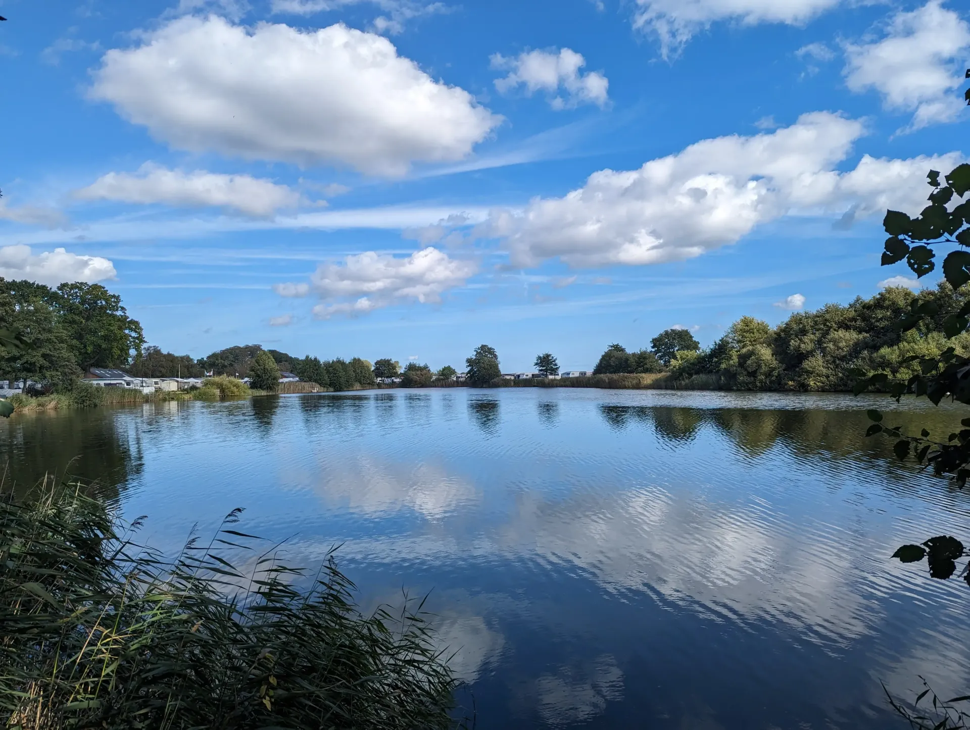 Angelsee in Schleswig-Holstein auf dem Ostseecamp Lehmberg.