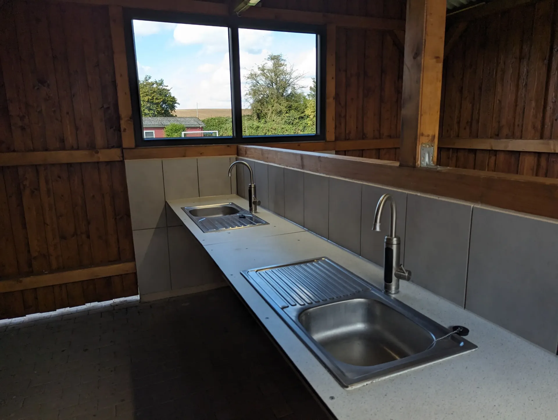 Ausnehmstation fürs Angeln an der Ostsee beim Ostseecamp Lehmberg, dem Campingplatz an der Ostsee