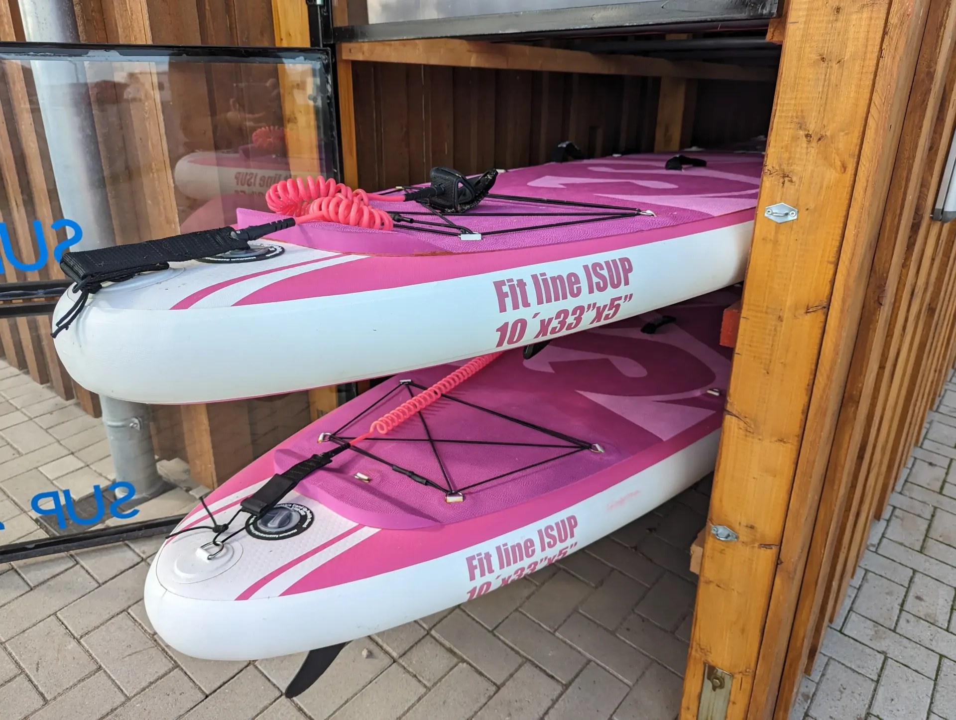 Standup-Paddles zum Ausleihen auf dem Ostseecamp Lehmberg. Auf unserem Campingplatz an der Ostsee können Sie Stand Up Paddelboards ausleihen.
