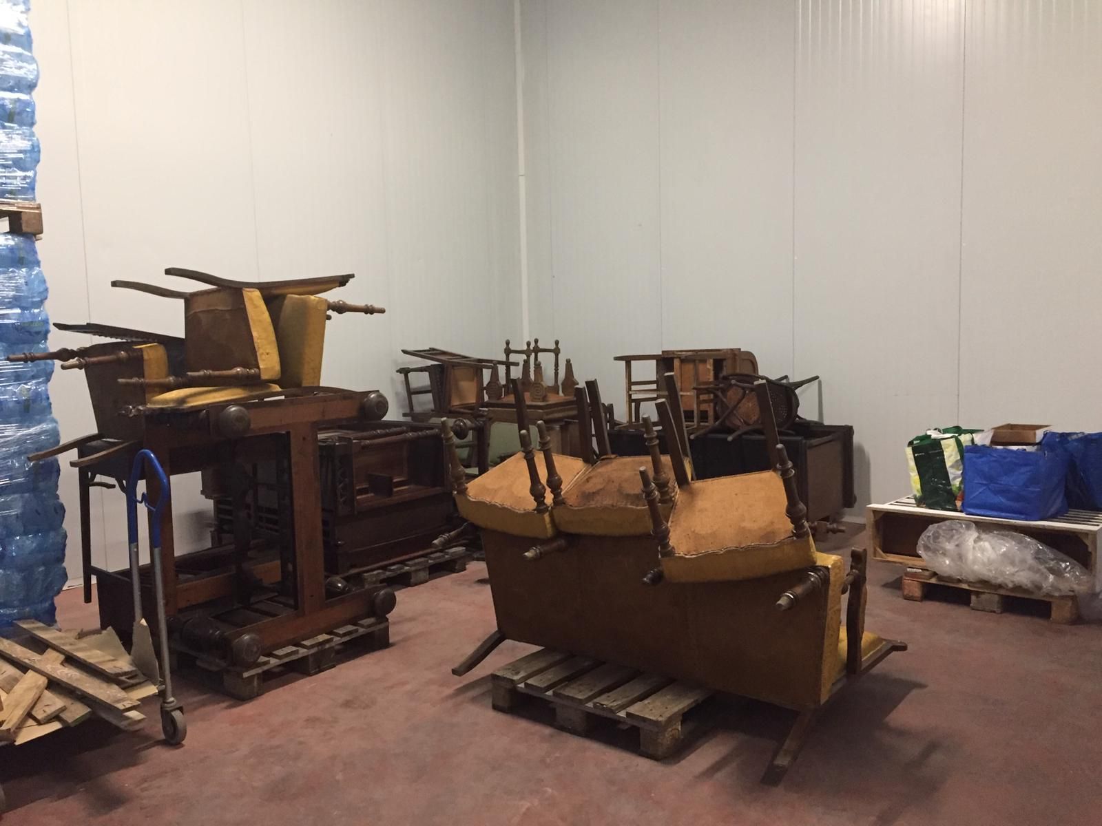 Muebles en cámara de congelación para eliminar polillas