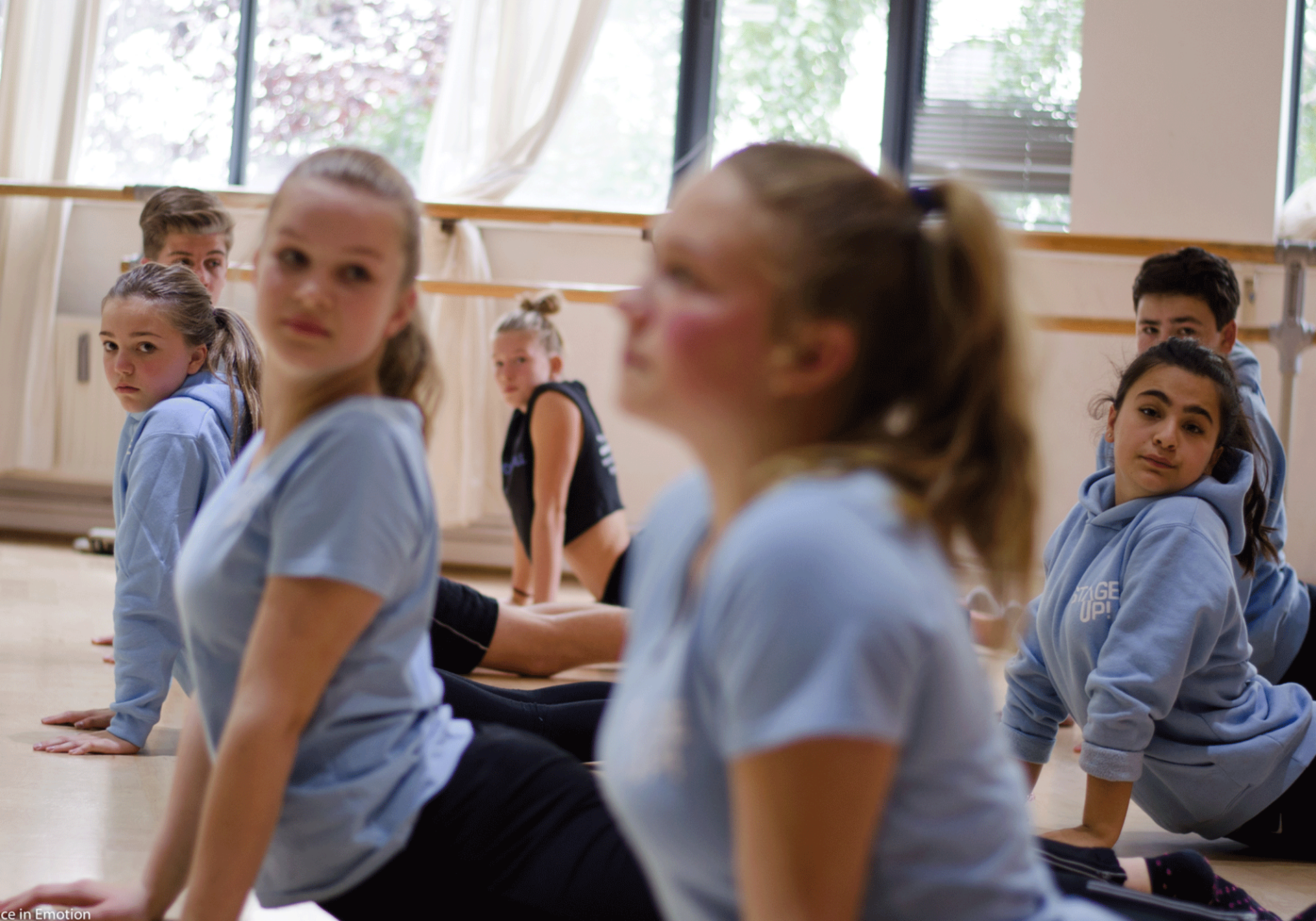 Stage UP! Ferienprogramme · Mit Schauspiel, Tanz und Gesangsunterricht