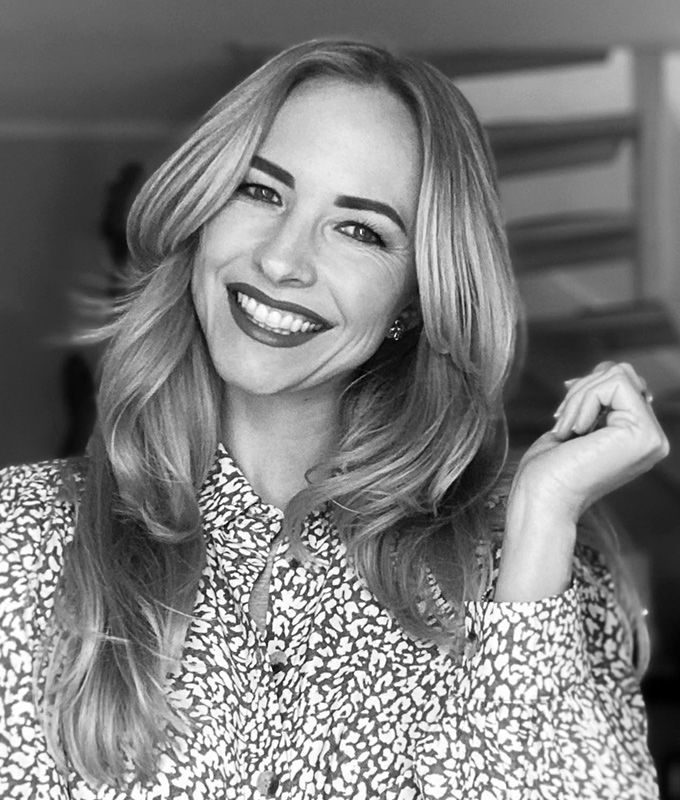 Nadine Rogge - Head-Coach Lübeck und Gesang Nadine Rogge - Head-Coach Lübeck und Gesang