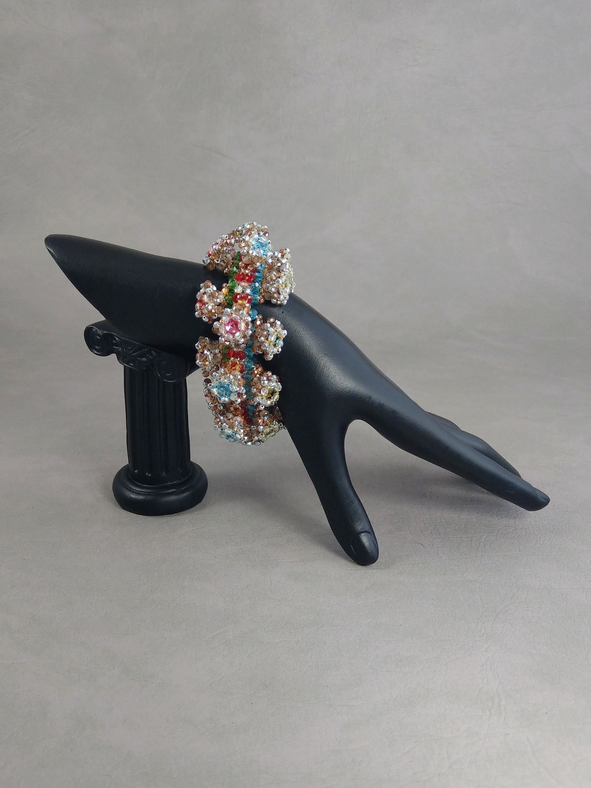 Zum Vergrößern klicken Sie auf das Bild Éva Dobos Cecropia Swarovski Chaton Glasschliff