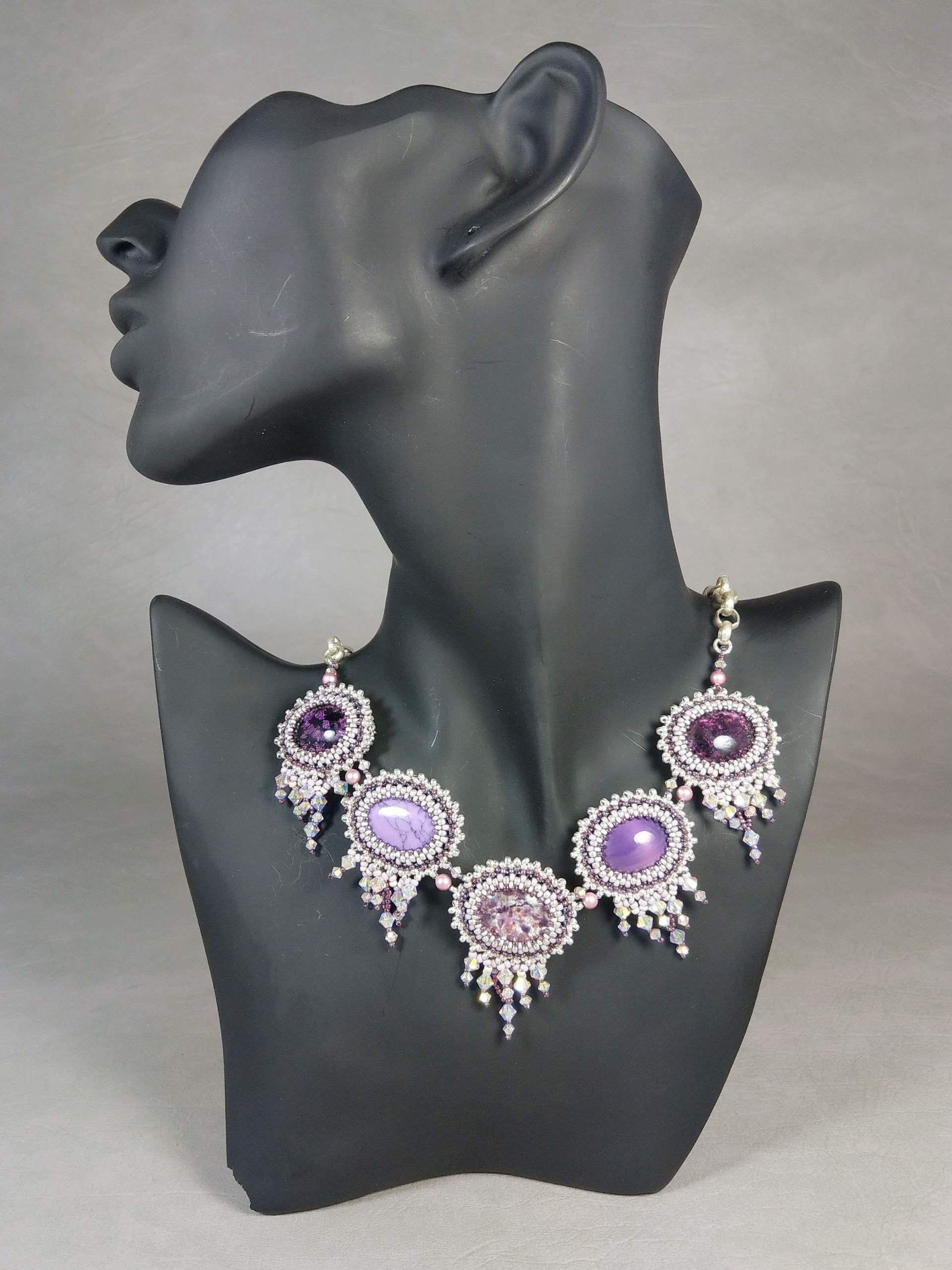 Zum Vergrößern klicken Sie auf das Bild Anja Schlotman Jessica Vintage Cabochon Swarovski Bicone