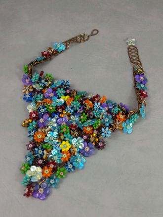 Zum Vergrößern klicken Sie auf das Bild Cindy Holsclaw beadorigami Sakura bouquet